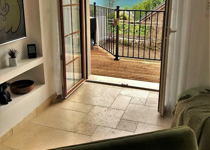 Apartment Loft Christina Moderne Et Confortable, Vue Lac, Climatisation, Parking *