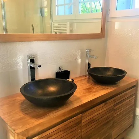 Lägenhet Loft Christina Moderne Et Confortable, Vue Lac, Climatisation, Parking *