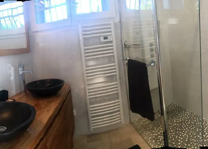 Loft Christina Moderne Et Confortable, Vue Lac, Climatisation, Parking アパート エクスレバン